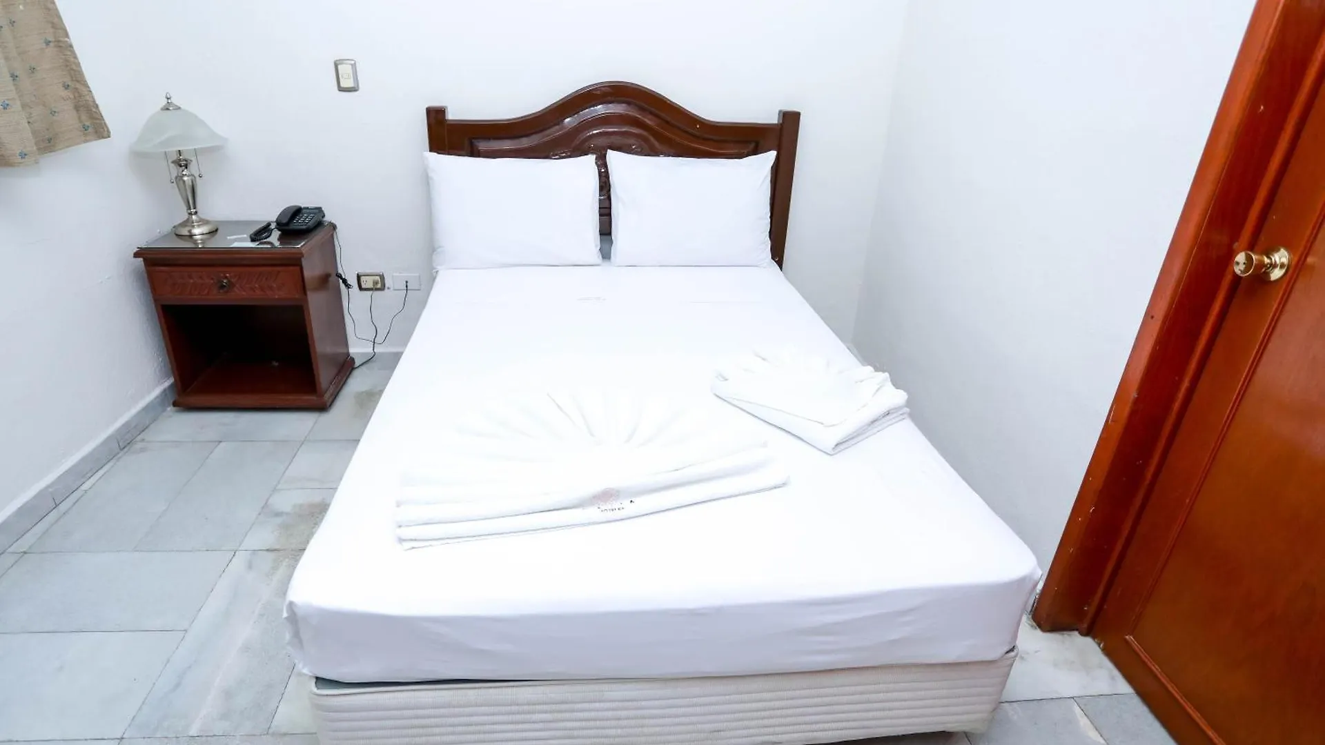 Hotel Avenida Канкун