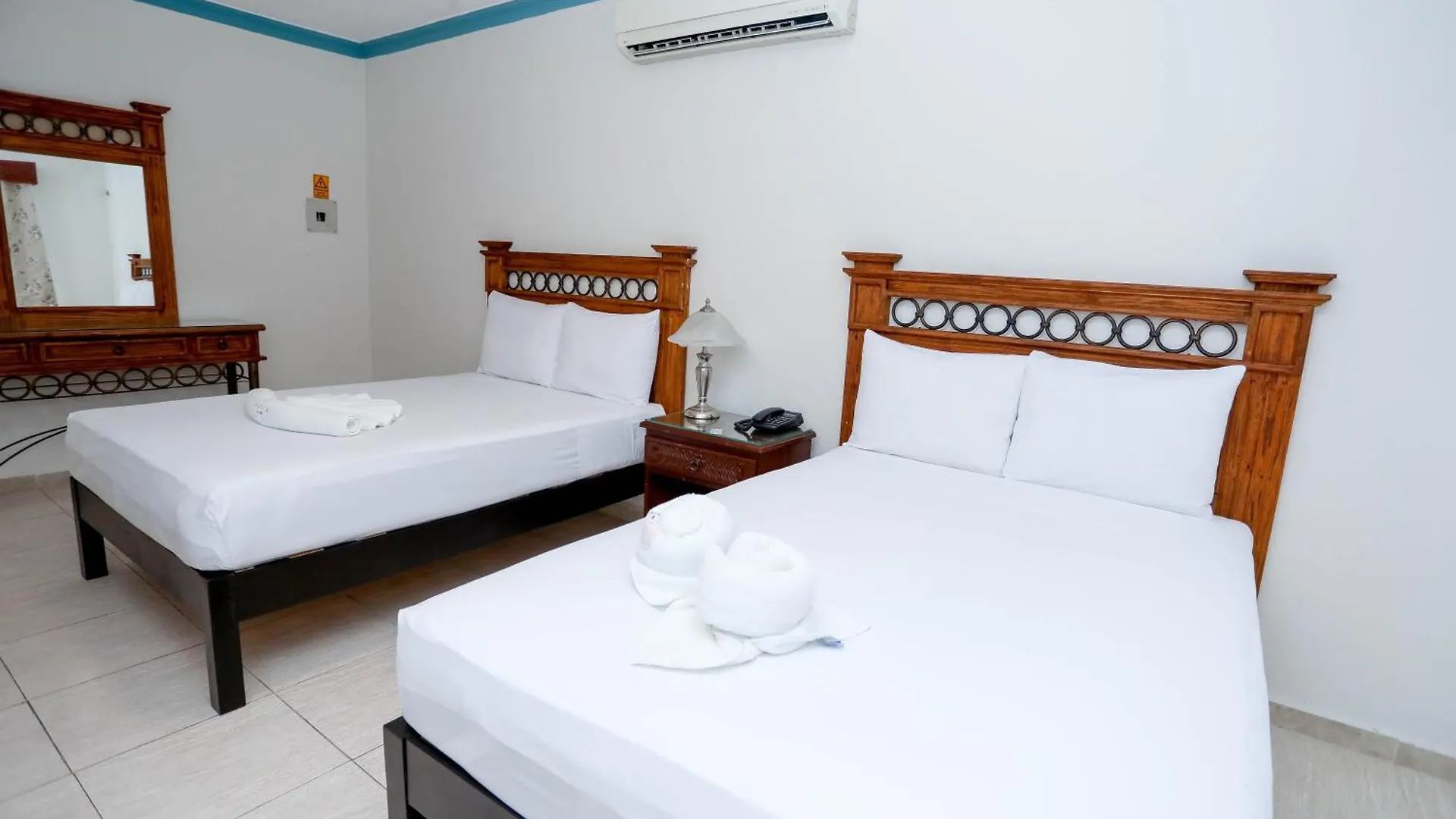 Hotel Avenida Канкун