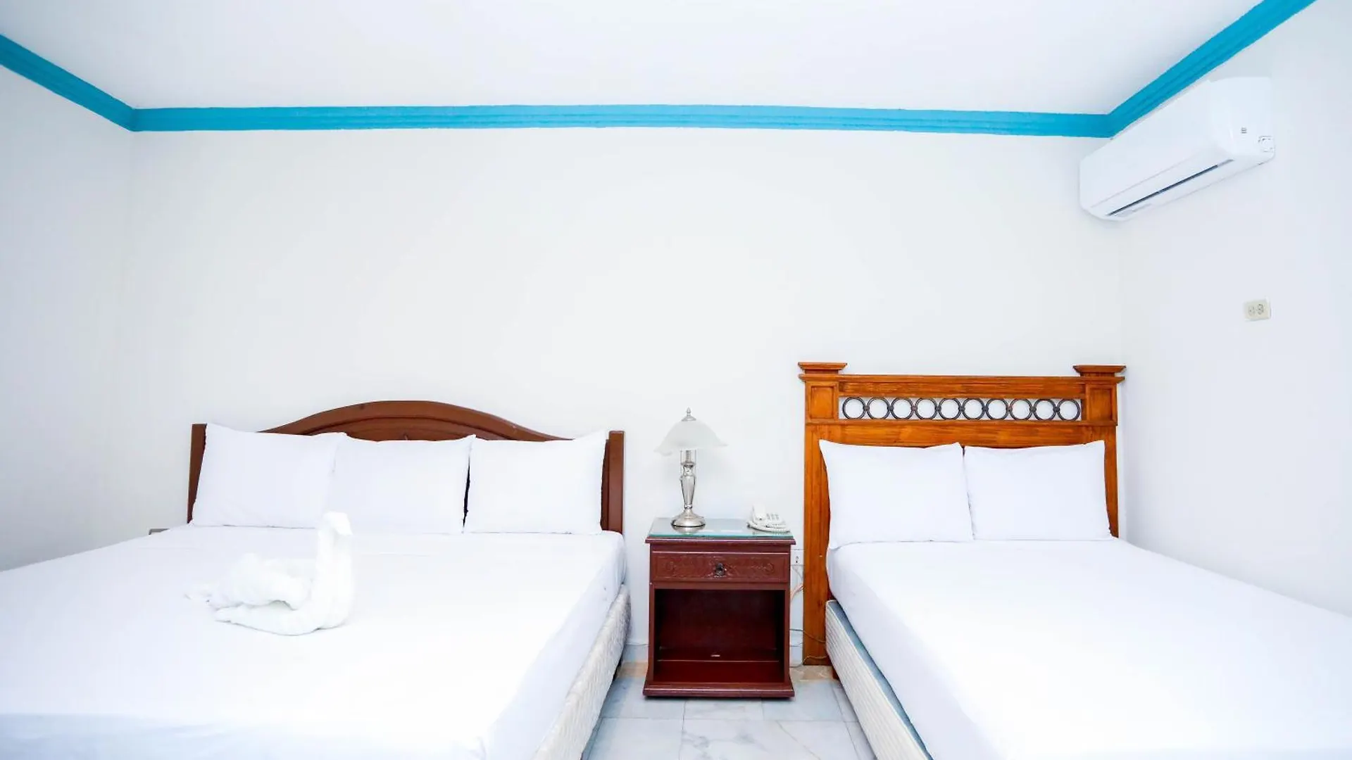 Hotel Avenida Канкун