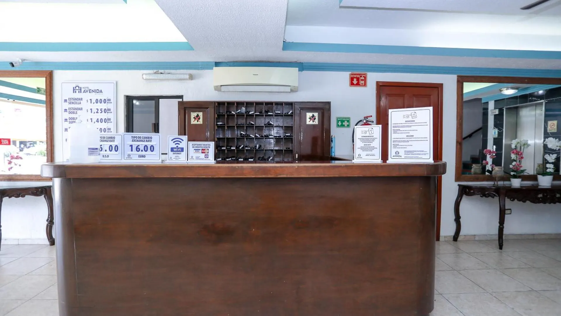 Hotel Avenida Канкун 3*,  Мексика
