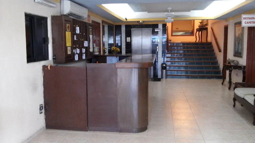 Hotel Avenida Канкун 3*,