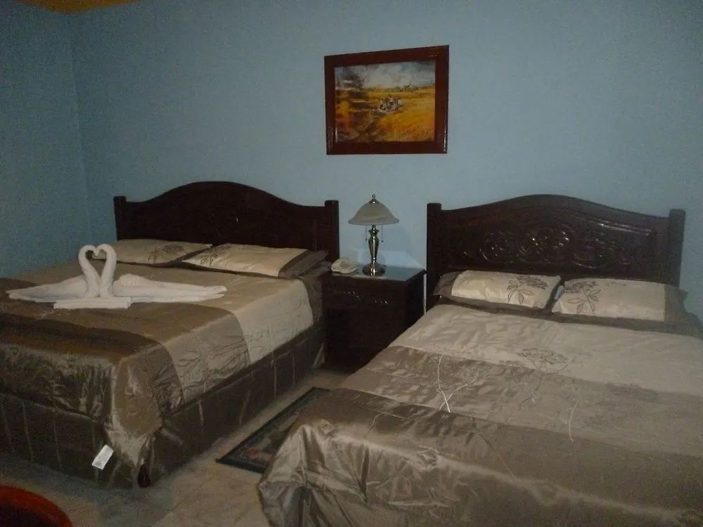 Hotel Avenida Канкун